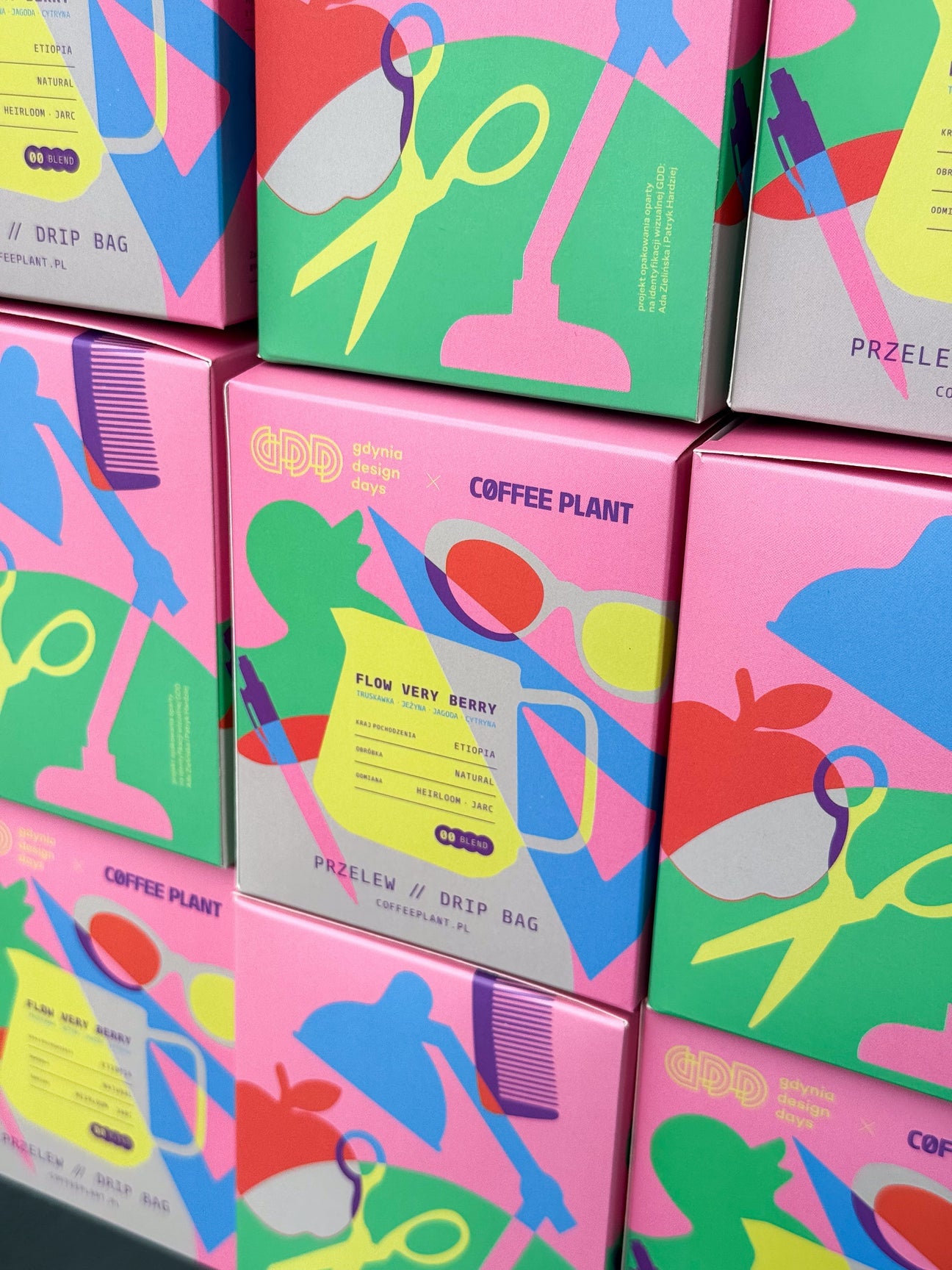 Kolekcjonerskie drip bagi i festiwalowa kawiarnia. COFFEE PLANT ponownie partnerem Gdynia Design Days