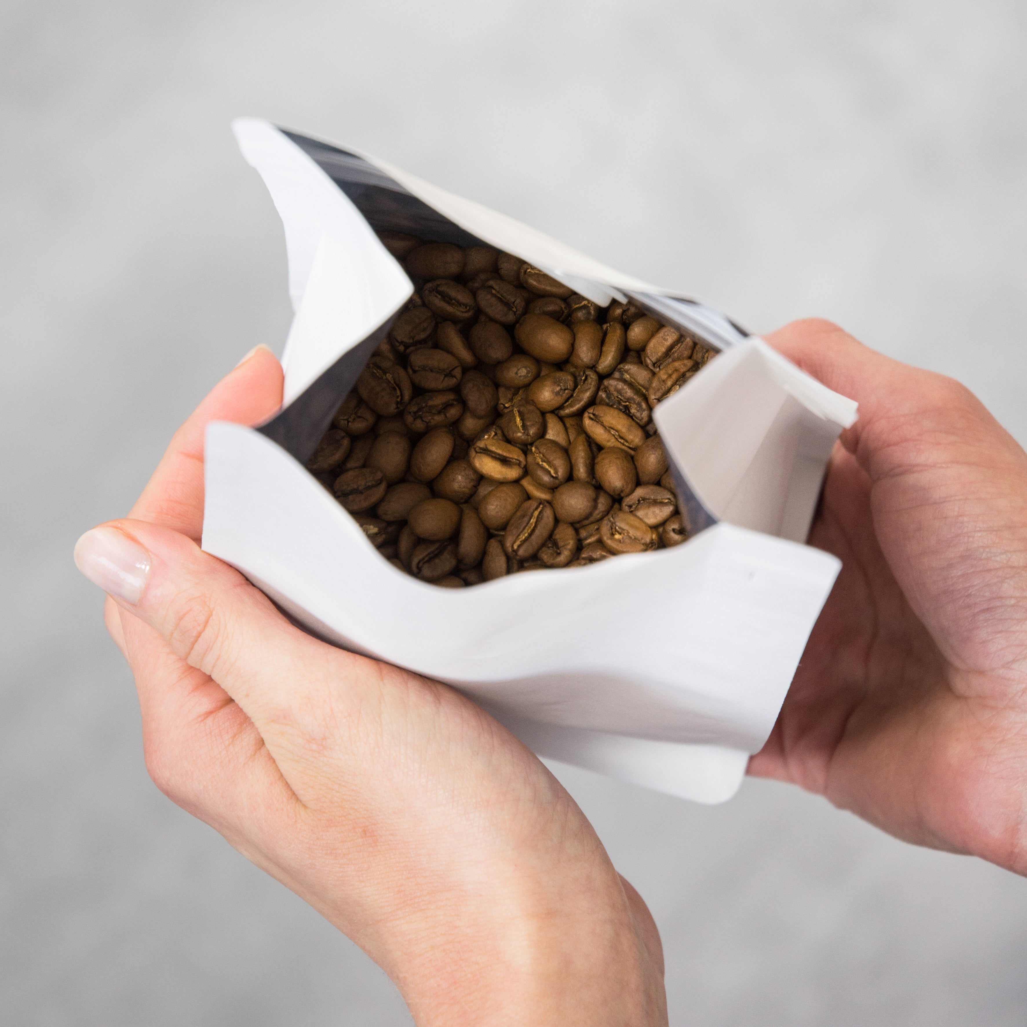 Jak odczytać kawę? Krótki poradnik o poruszaniu się po etykietach