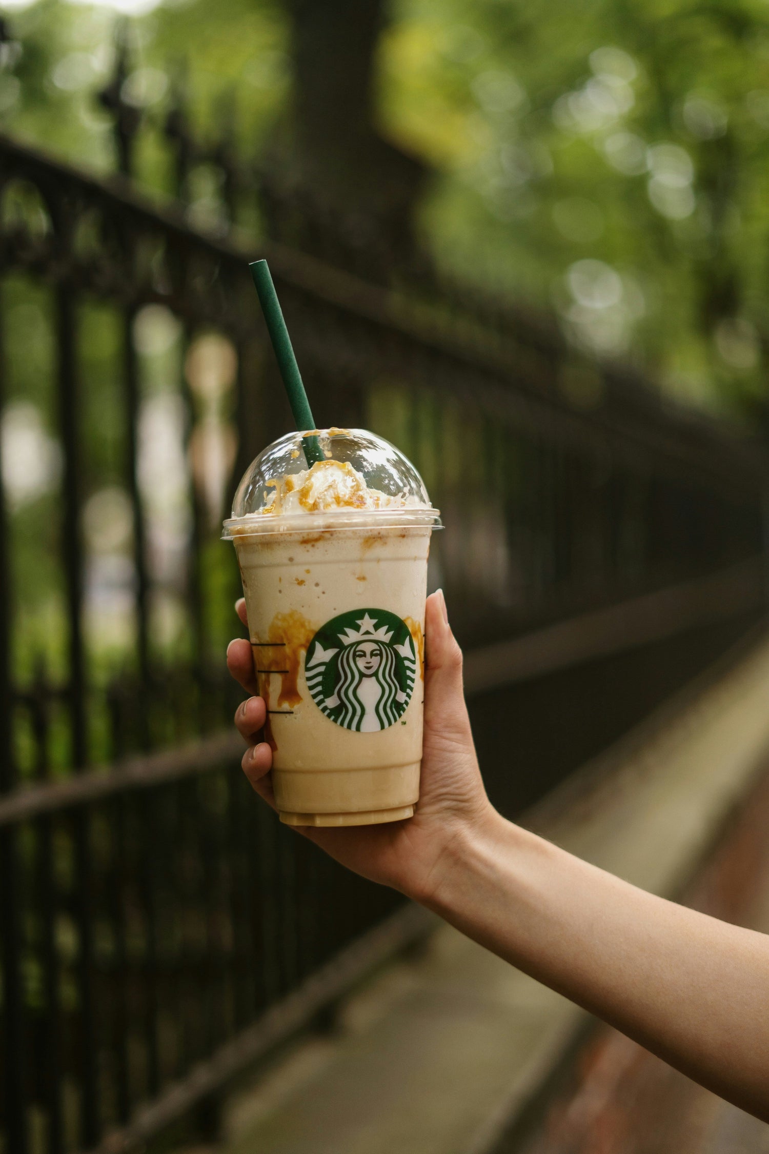 Pumpkin Spice Latte – jak jeden napój podbił rynek kawy