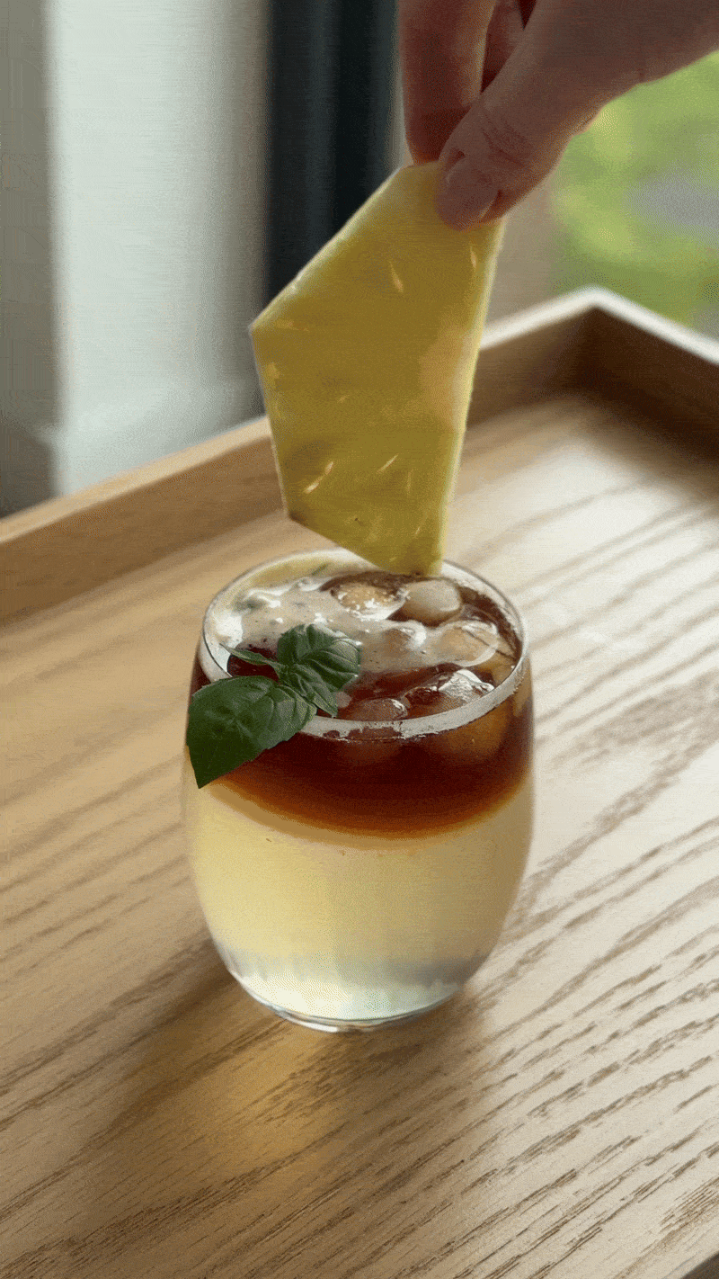 Wariacje na temat klasyka: tonic espresso z owocowym twistem