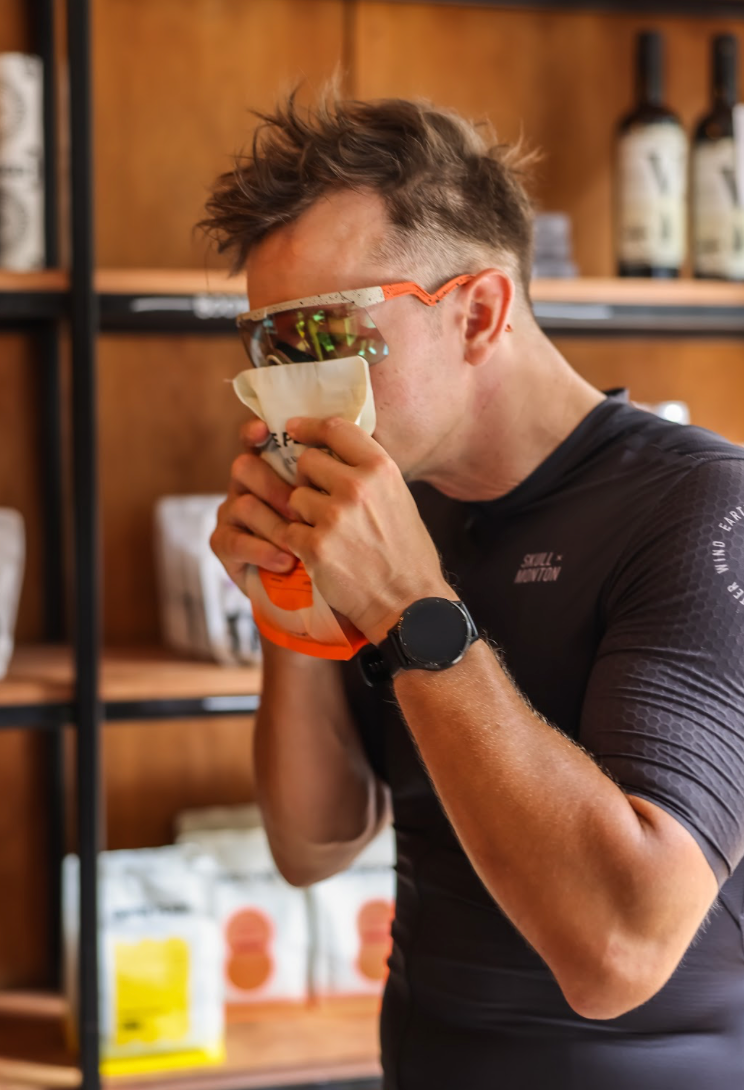 Kawa specialty i sportowe ustawki – duet, który tworzy społeczność