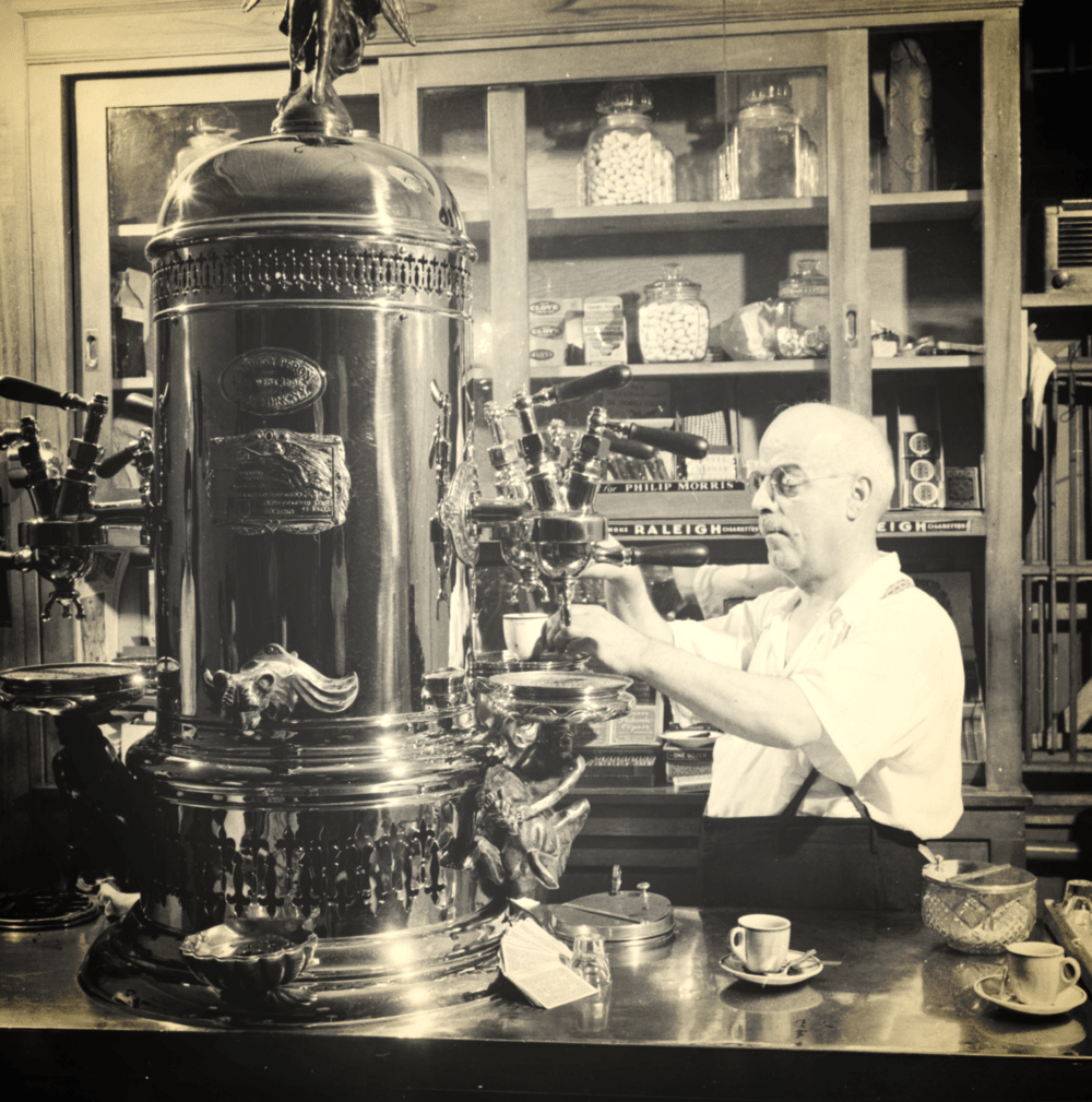 Ekspres ciśnieniowy - historia włoskiego pomysłu